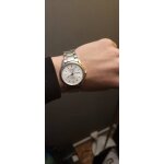 Montre pulsar simple mise quelques fois petit nettoyage À faire et piles À remplacer Montre pulsar simple mise quelques fois petit nettoyage À faire et piles À remplacer