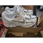 Nike vomero 5