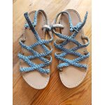 Nu pieds le temps des cerises bleues p38