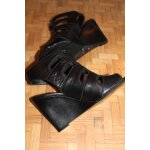 Magnifiques et originales chaussures minelli en cuir noir . pointure �tiquet�e:37.