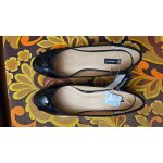 Paire de chaussures vernies noires - 40
