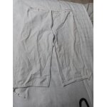 Pantacourt blanc, femme , taille 42 / 44 Pantacourt blanc, femme , taille 42 / 44