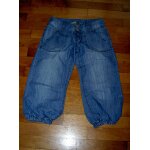 Pantacourt bleu clair type jean aspect vieilli avec Élastique sur jambe jennyfer taille 16 ans Pantacourt bleu clair type jean aspect vieilli avec Élastique sur jambe jennyfer taille 16 ans