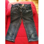 Pantacourt type jean bleu marine coupe droite camaïeu motif plis sur les cuisses sous les poches taille ... Pantacourt type jean bleu marine coupe droite camaïeu motif plis sur les cuisses sous les poches taille ...