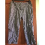 Pantacourt kaki taille 40 camaieu