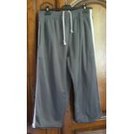 Pantacourt sport blanche porte - taille 40 / 42