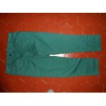 Pantalon 3 / 4 peau de pêche bleu - vert blanche porte Pantalon 3 / 4 peau de pêche bleu - vert blanche porte