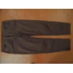 Pantalon 3 / 4 peau de pche marron blanche porte