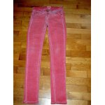 Pantalon jean coupe slim rouge uni aspect vieilli bershka taille 14 ans Pantalon jean coupe slim rouge uni aspect vieilli bershka taille 14 ans