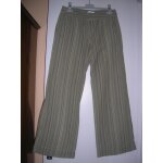 Pantalon large pimkie 2 poches avant et 2 poches arrière taille 38 coton 100%. Pantalon large pimkie 2 poches avant et 2 poches arrière taille 38 coton 100%.