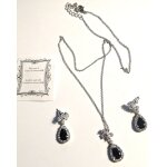 Parure collier et boucles d'oreilles - cristaux de swarovski