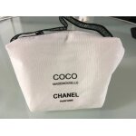 Petite pochette / trousse beaute / maquillage : chanel