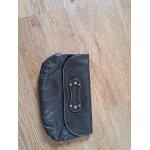 Pochette en cuir longchamp 23 / 14 cm. une poche avec fermeture �clair � l'int�rieur (voir photos) et ...