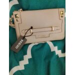 Pochette de marque guess