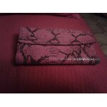 Porte chquier fendi cuir rose python