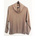 Pull beige  grand col. manches chauve souris. etam. viscose. coton. taille 38