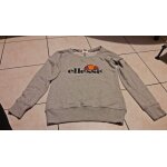 Pull ellesse taille s . .
