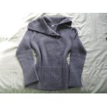 Pull grand col boutonn�