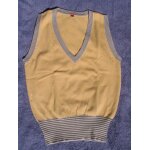 Pull  h&m  , trs lger, taille s, jaune, encolure v, sans manches