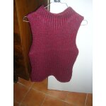 Pull tissaia brillant sans manches taille m (42 / 44) 82% acrylique, 13% laine, 5% fil mtallique.