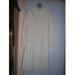 Robe alain manoukian taille 38 polyester 68% viscose 29% elasthanne 3%. Robe alain manoukian taille 38 polyester 68% viscose 29% elasthanne 3%.