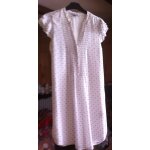 Robe blanche h&m, imprimée petits cercles noirs. doublée. t. 34 / 36. polyester. fermeture À l'avant ... Robe blanche h&m, imprimée petits cercles noirs. doublée. t. 34 / 36. polyester. fermeture À l'avant ...