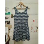 Robe bleue / blanche 40 l h&m.