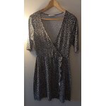 Robe cache - c?ur stradivarius � imprim� l�opard noir & blanc � taille m