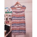 Robe colorée 42 xl banana moon neuve. Robe colorée 42 xl banana moon neuve.