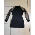 Robe courte avec manches dentelles