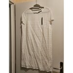 Robe femme taille 44 neuve  ; esprit ;