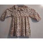 Robe fleurie avec un petit col