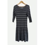 Robe en laine gris raye noir. manches 3 / 4. camaieu. taille 36 / 38