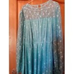 Robe longue bleue pour femme, petites fleurs blanches et d�tails dor�s, de taille 2xl (46 - 48) avec ...