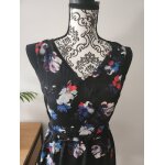 Robe naf naf noir � fleurs t 40