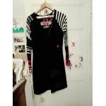 Robe noire bras ray�s blancs 40 l desigual.
