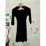 Robe noire col v 36 s vintage ann�es 90 zara.