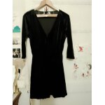 Robe noire col v 40 l h&m.