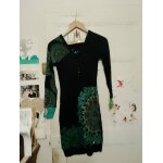 Robe noire motifs vert 32 xxs desigual.