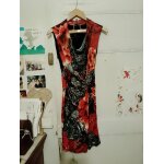 Robe noire / rouge motifs blancs 30 xxxs desigual.