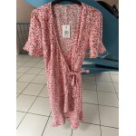 Robe portefeuille taille 36 only fleuri tons rose neuve