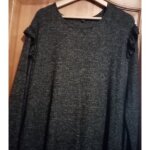 Robe pull femme kiabi grise mouchet�e � manches longues avec volants en haut des manches en polyester ...