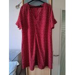 Robe neuve taille 46 - 48 rouge coeur blanc