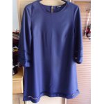 Robe tunique en bleu marine.