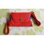 Sac  bandoulire ou pochette lollipops simili cuir rouge