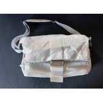 Le sac d'�paule messenger manfrotto unica vii est le sac id�al pour un usage quotidien. ce sac peut contenir ...