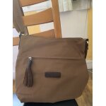 Sac lancaster marron  ; basic pompon  ; en bandouli�re .