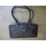Sac lancel cuir lisse bleu et cuir grain� mauve, parme , port� �paule be