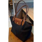 Sac longchamp le pliage taille m couleur noire