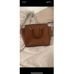 Sac  main michael kors